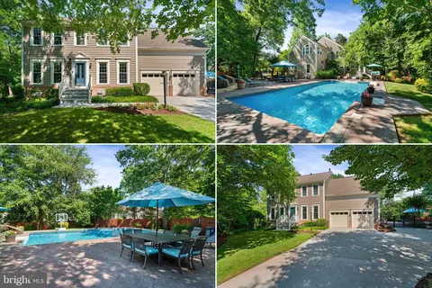 13616 British Manor Ct, Centreville, VA 20120