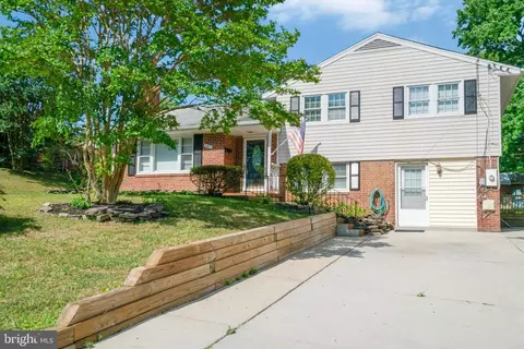 7401 Charlotte St, Springfield, VA 22150