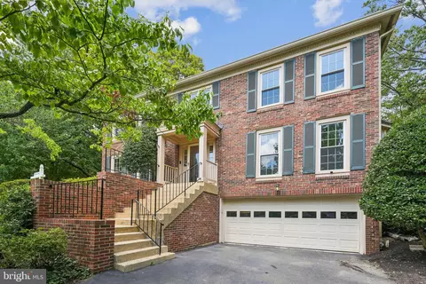 5908 Colfax Ave, Alexandria, VA 22311