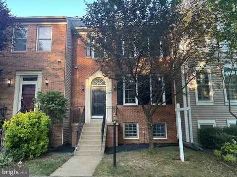 6761 Royal Thomas Way, Alexandria, VA 22315