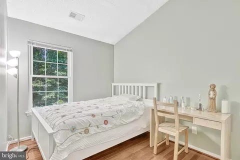 9132 Blarney Stone Dr, Springfield, VA 22152 photo 20