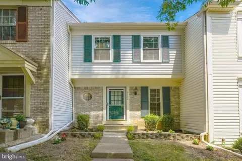 9132 Blarney Stone Dr, Springfield, VA 22152 photo 2