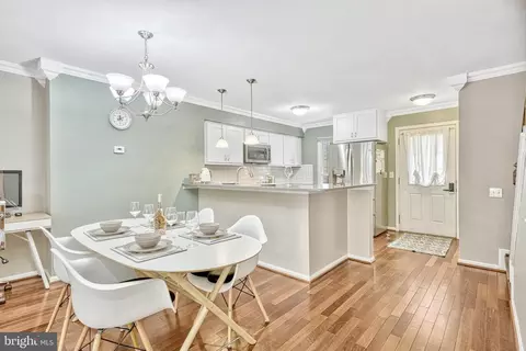 9132 Blarney Stone Dr, Springfield, VA 22152 photo 13