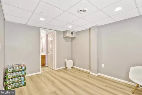 9132 Blarney Stone Dr, Springfield, VA 22152 photo 39