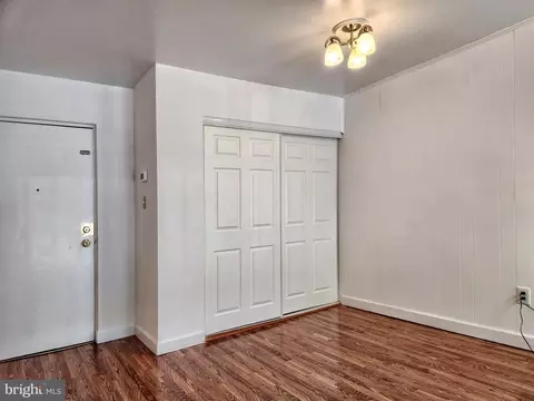 5803 Royal Ridge Dr #E, Springfield, VA 22152 photo 4