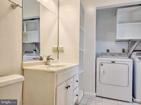 5803 Royal Ridge Dr #E, Springfield, VA 22152 photo 20