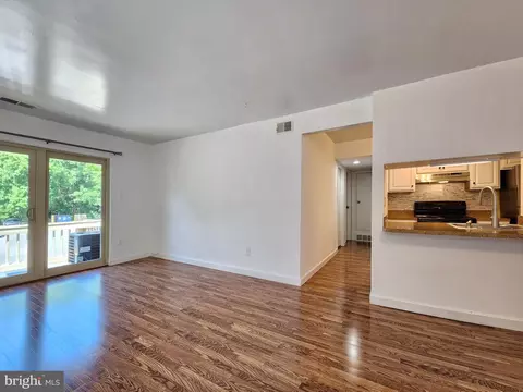 5803 Royal Ridge Dr #E, Springfield, VA 22152 photo 13