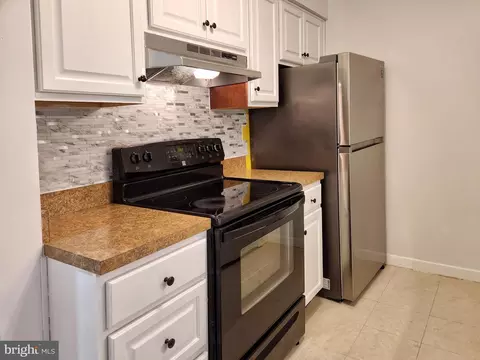 5803 Royal Ridge Dr #E, Springfield, VA 22152 photo 11