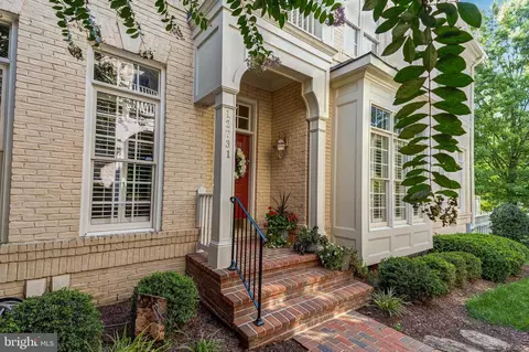 12731 Lady Somerset Ln, Fairfax, VA 22033