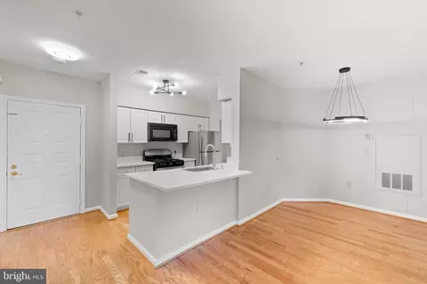 12919 Alton Sq #119, Herndon, VA 20170