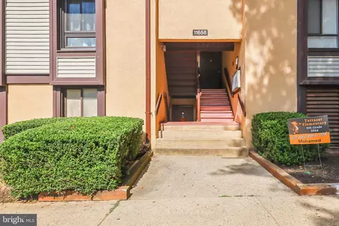 11658 Stoneview Sq #2B, Reston, VA 20191