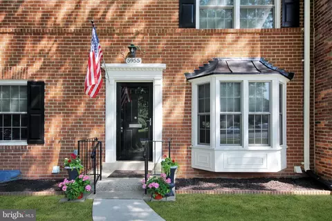 5955 Queenston St, Springfield, VA 22152 photo 3