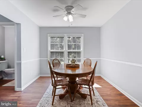 5955 Queenston St, Springfield, VA 22152 photo 19