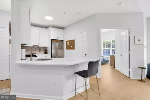 1708 Lake Shore Crest Dr #32, Reston, VA 20190