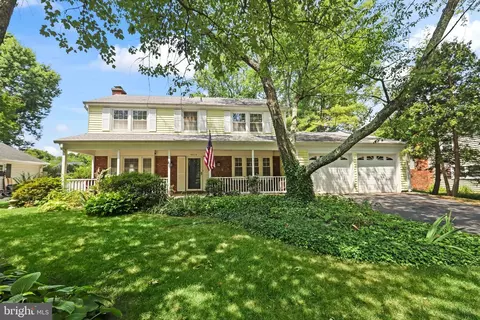 4210 Mayport Ln, Fairfax, VA 22033