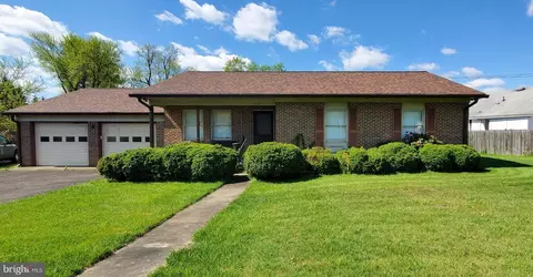 6545 Montrose St, Alexandria, VA 22312