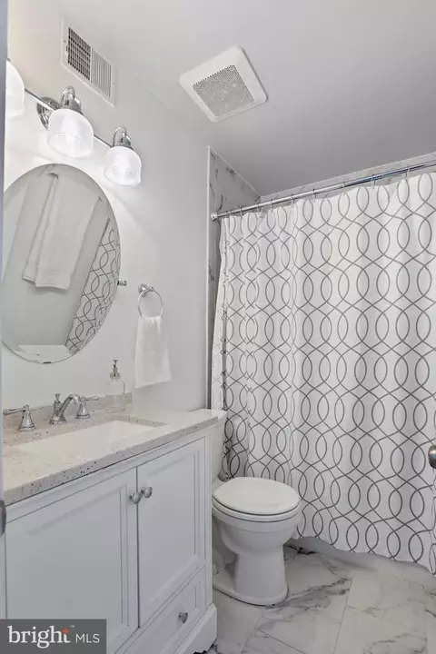 8427 Penshurst Dr #596, Springfield, VA 22152 photo 16