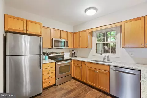 8427 Penshurst Dr #596, Springfield, VA 22152 photo 8