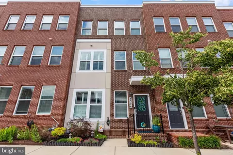8356 Sallyport St, Lorton, VA 22079