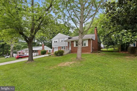 7422 Flora St, Springfield, VA 22150 photo 2