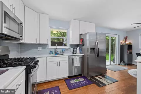 7422 Flora St, Springfield, VA 22150 photo 18