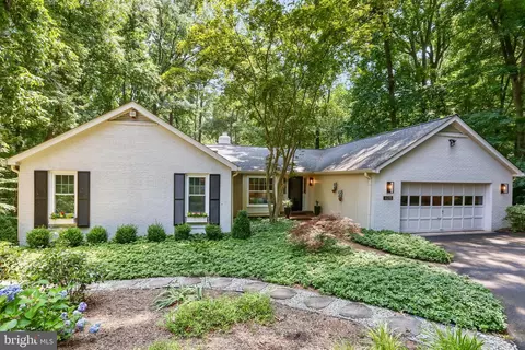 6215 Sudley Church Ct, Fairfax Station, VA 22039