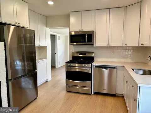 7211 Halifax Pl, Springfield, VA 22150 photo 11