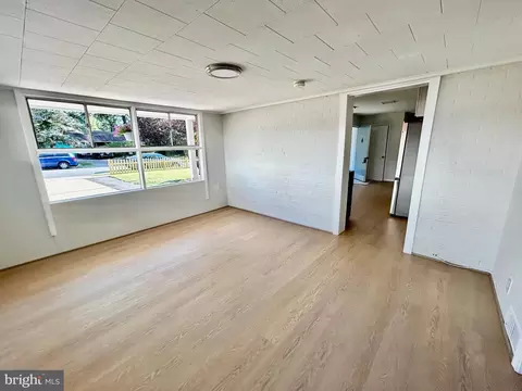 7211 Halifax Pl, Springfield, VA 22150 photo 30