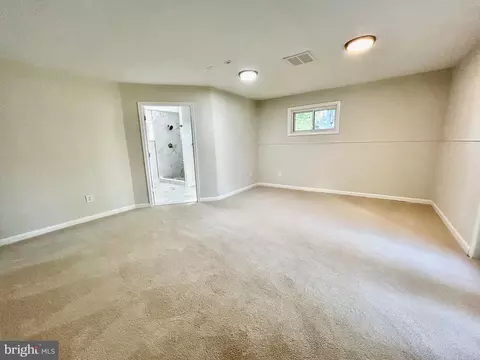 7211 Halifax Pl, Springfield, VA 22150 photo 18