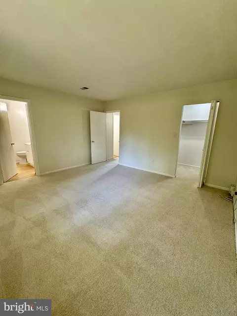 11412 Turnmill Ln, Reston, VA 20191 photo 16