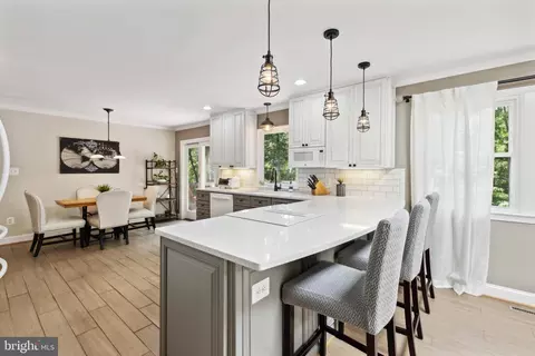 1865 Post Oak Trl, Reston, VA 20191 photo 10