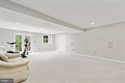 1865 Post Oak Trl, Reston, VA 20191 photo 31