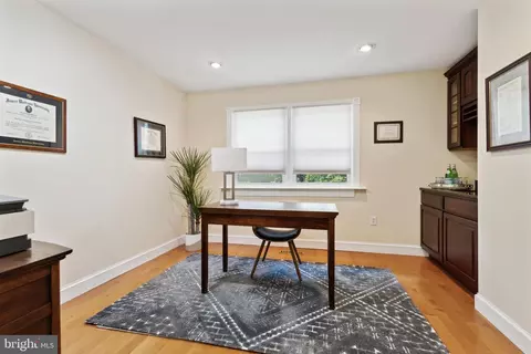 1865 Post Oak Trl, Reston, VA 20191 photo 16