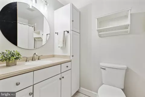 1865 Post Oak Trl, Reston, VA 20191 photo 27