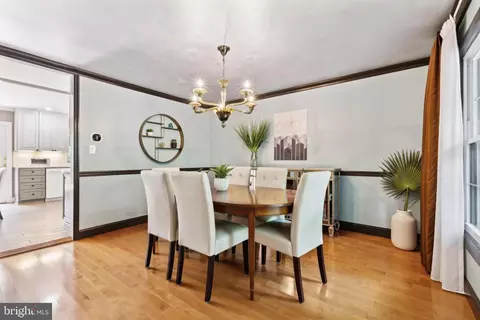 1865 Post Oak Trl, Reston, VA 20191 photo 11