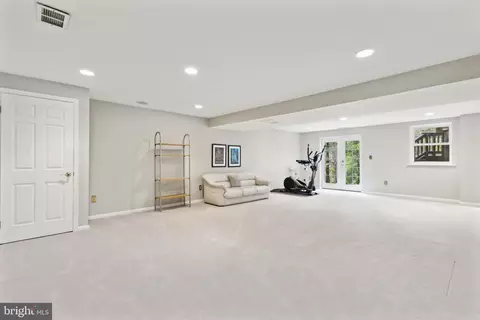 1865 Post Oak Trl, Reston, VA 20191 photo 30
