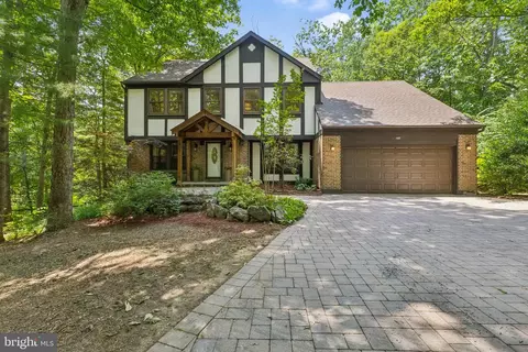 1865 Post Oak Trl, Reston, VA 20191