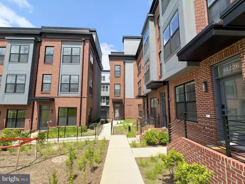 11232 Bunsen St, Reston, VA 20190