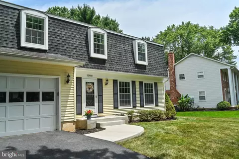 12802 Kettering Dr, Herndon, VA 20171 photo 2
