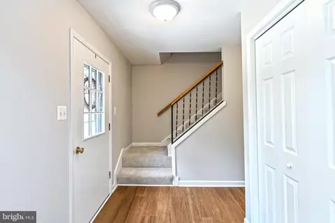 12802 Kettering Dr, Herndon, VA 20171 photo 5