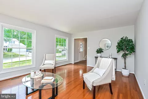 12802 Kettering Dr, Herndon, VA 20171 photo 8