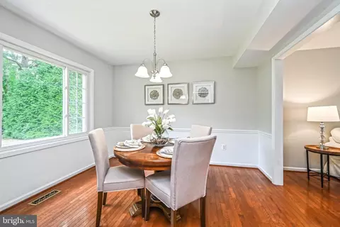 12802 Kettering Dr, Herndon, VA 20171 photo 10