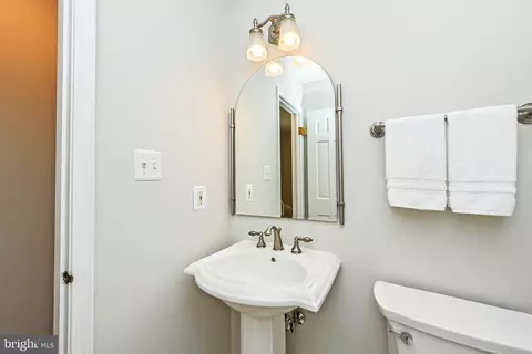 12802 Kettering Dr, Herndon, VA 20171 photo 22
