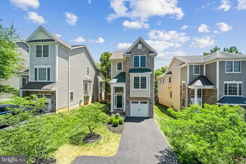 6921 Willow St, Falls Church, VA 22046