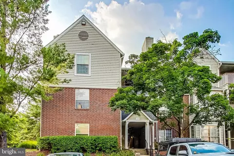12160 Penderview Ter #1104, Fairfax, VA 22033