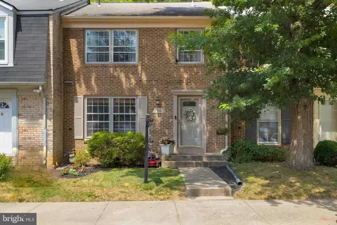 7940 Bethelen Woods Ln, Springfield, VA 22153