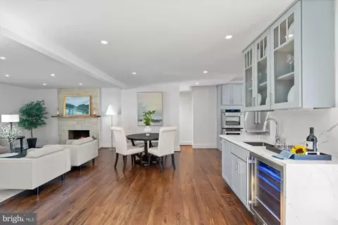 8315 Cedardale Dr, Alexandria, VA 22308 photo 11