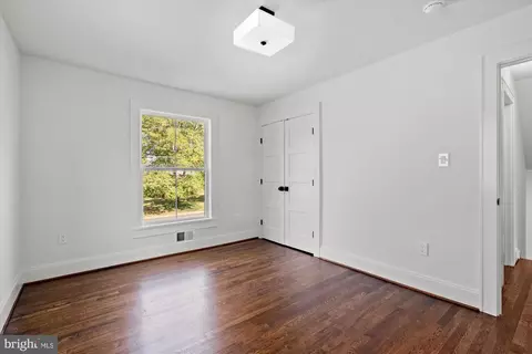8315 Cedardale Dr, Alexandria, VA 22308 photo 42
