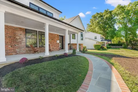 8315 Cedardale Dr, Alexandria, VA 22308 photo 3