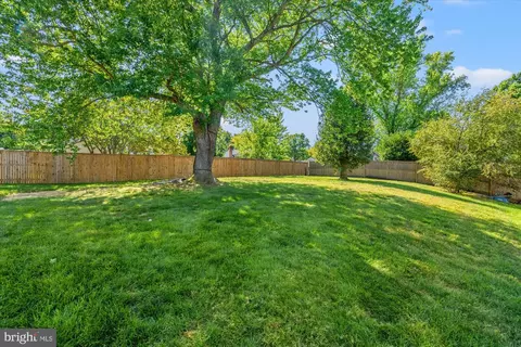 8315 Cedardale Dr, Alexandria, VA 22308 photo 54